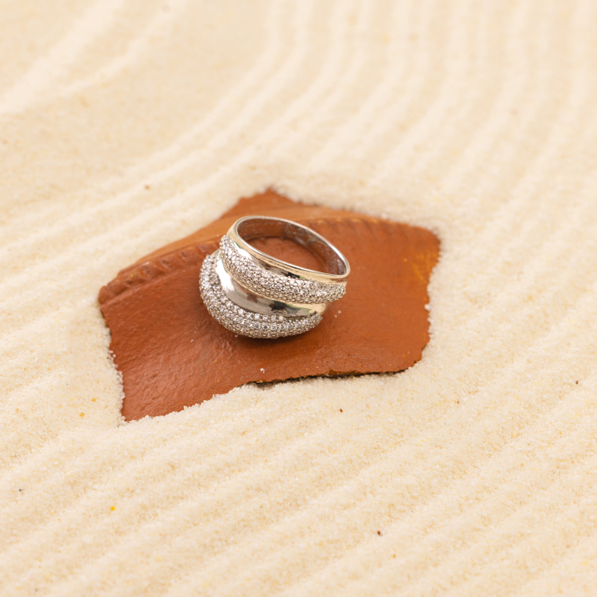 Twin Arc Lustre Ring
