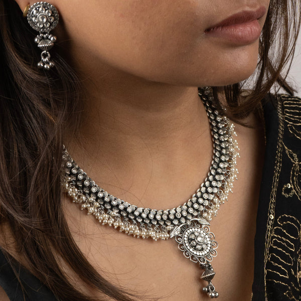 Pearl-Edged Oxidized Choker