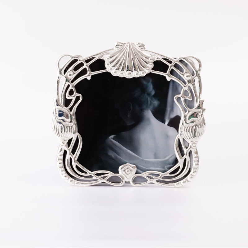 Belle Pearl Photo Frame