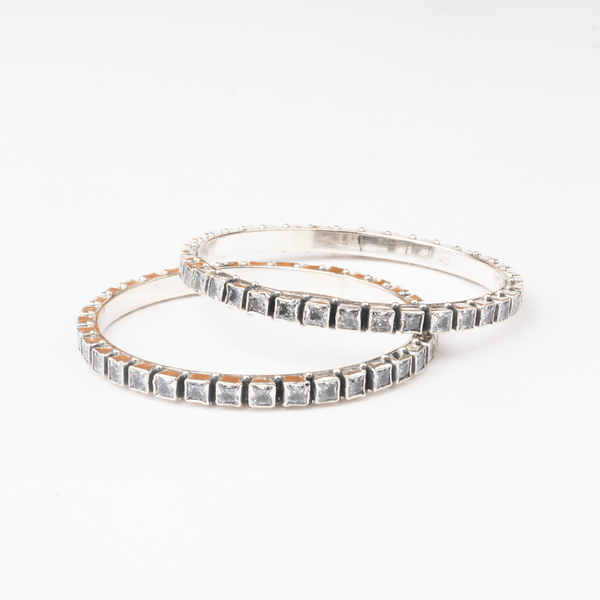 Square-Set Bangle