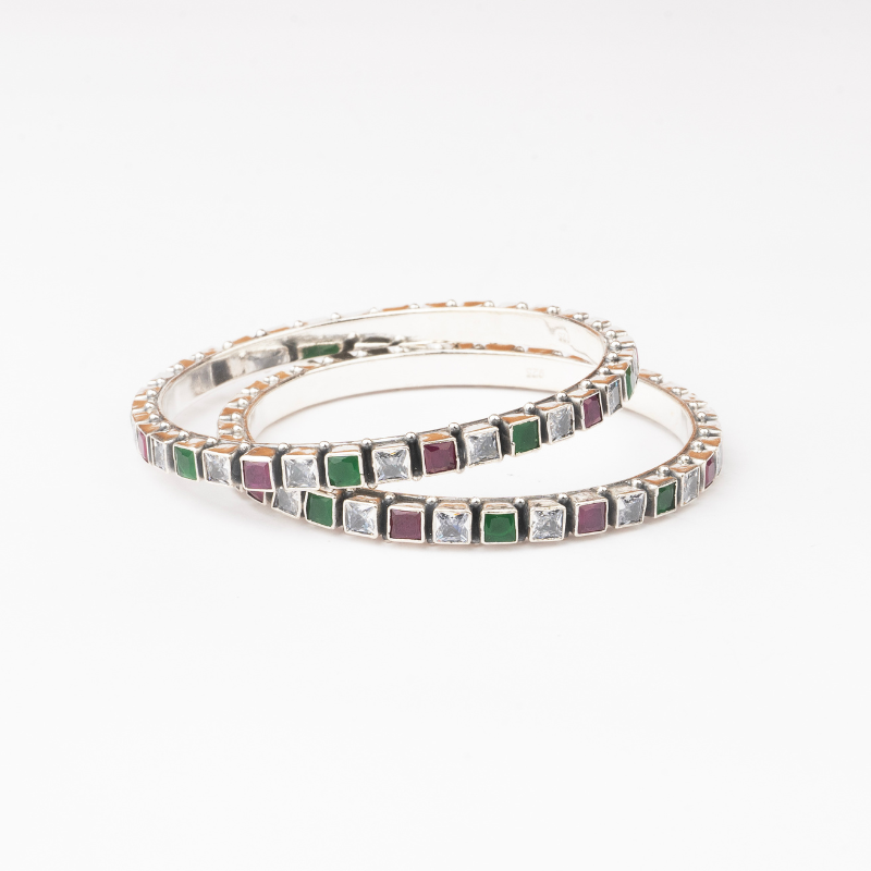 Square-Set Bangle