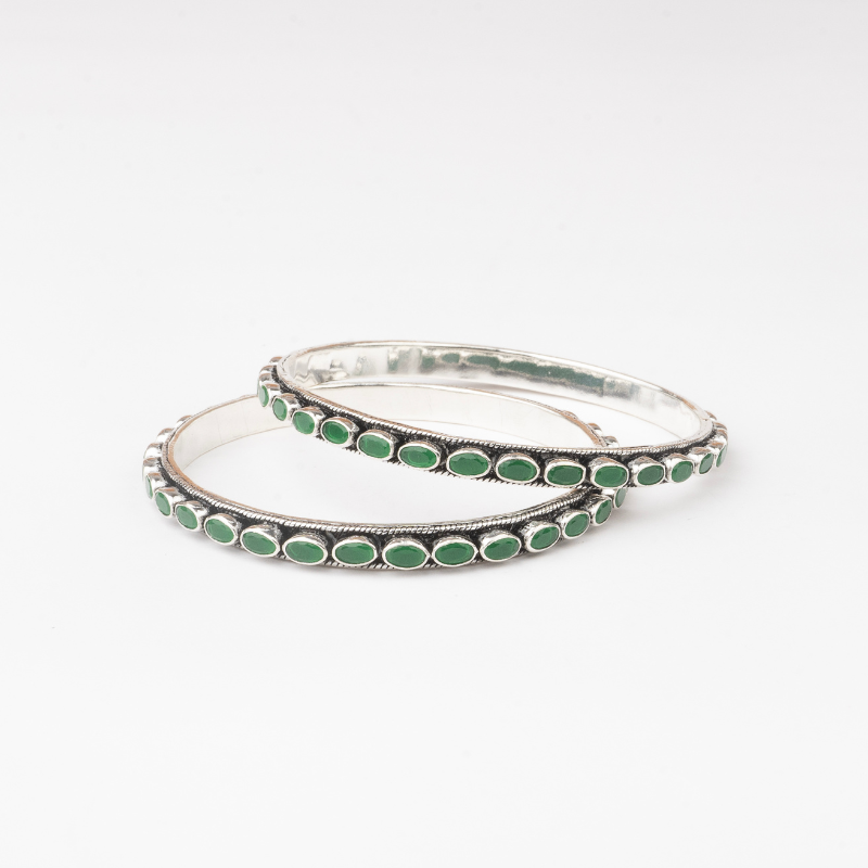 Classic-Oval-Bangle