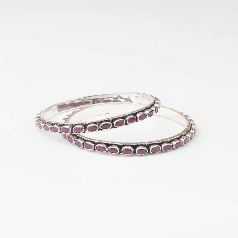 Classic-Oval-Bangle