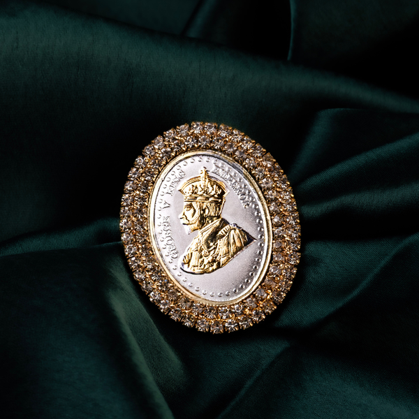 Royal King Silver Brooch