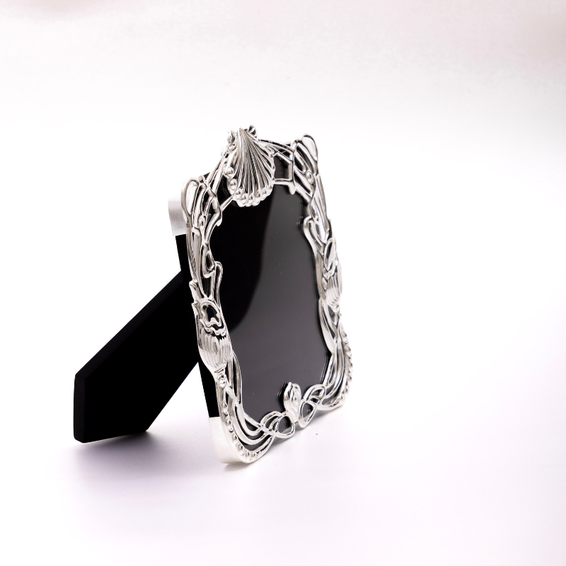 Belle Pearl Photo Frame