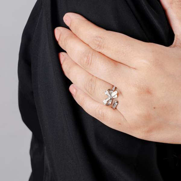 Twinkle Bow Ring