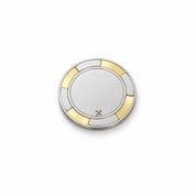 Smooth engravable back of the silver poker chip