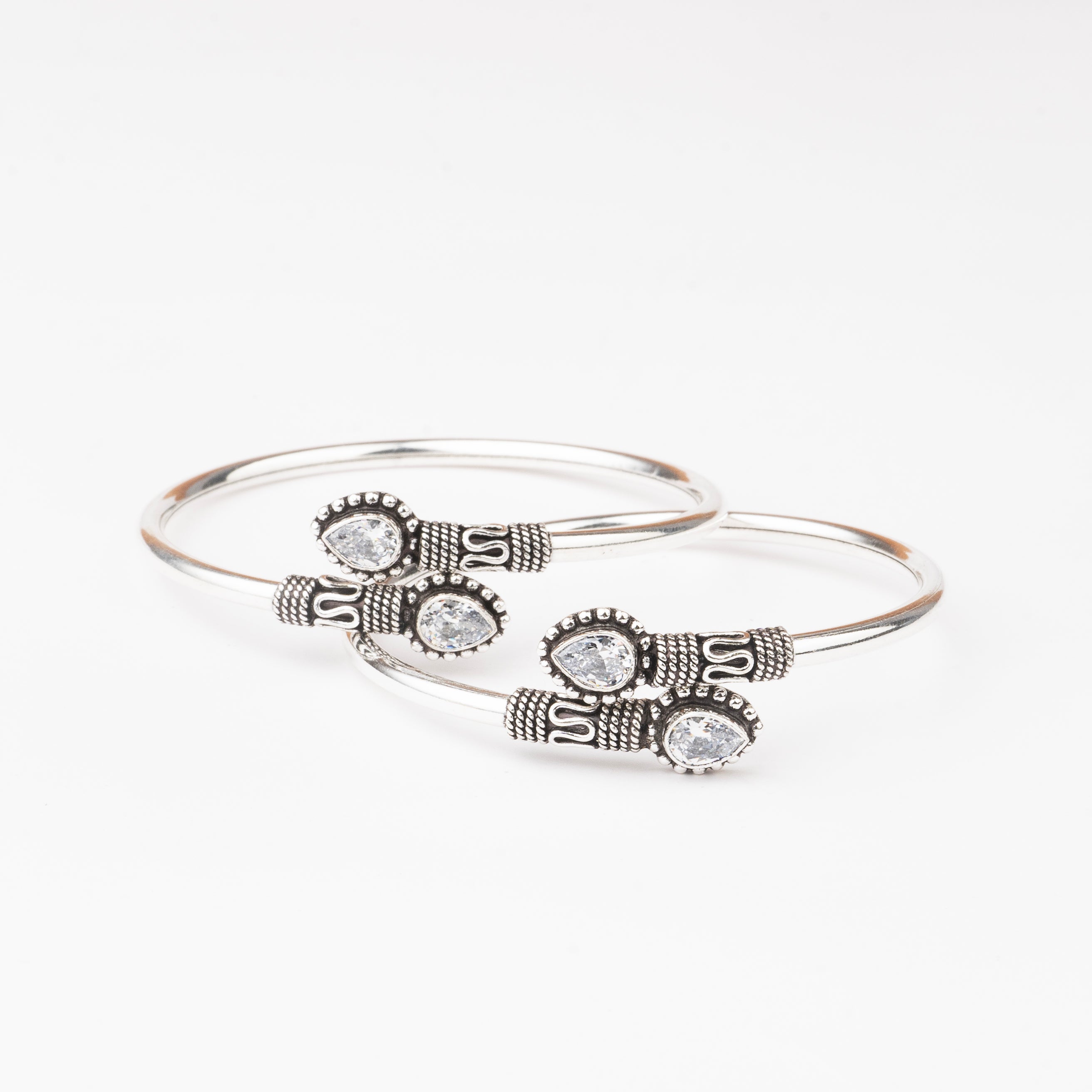 Tear Drop Stone Kada